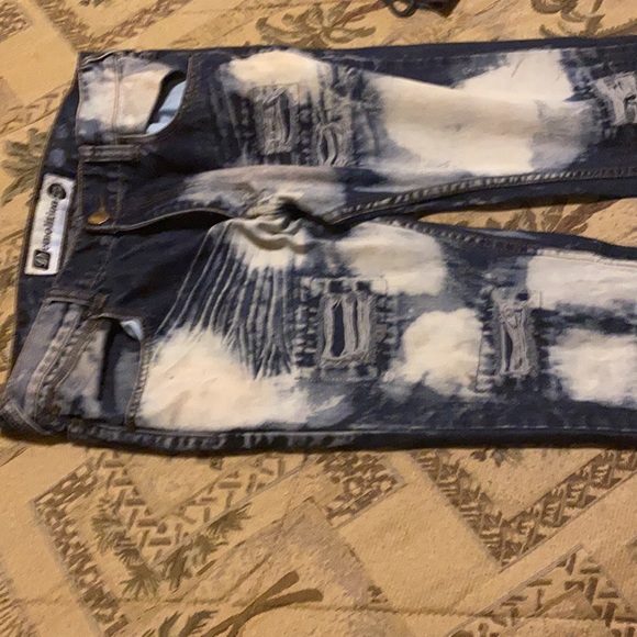 Pant - Picture 3 of 6